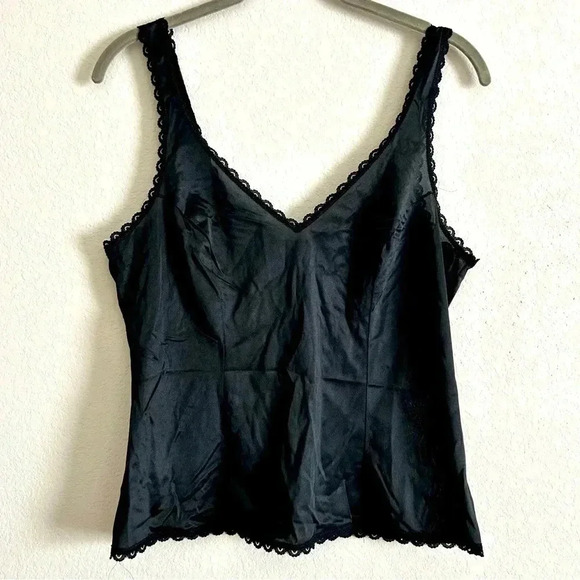 Warner’s Vintage Black Camisole | size 34 - Picture 1 of 4
